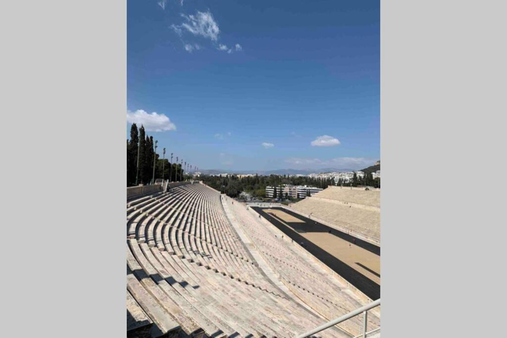 Kallimarmaro 2-Bedroom Apartment Athens Luaran gambar