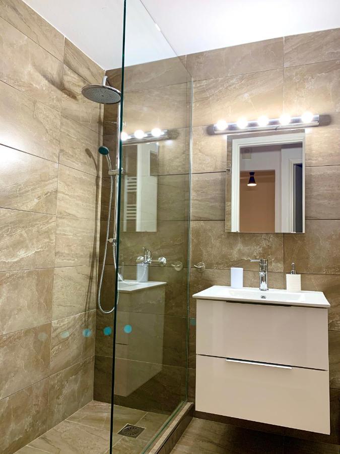 Kallimarmaro 2-Bedroom Apartment Athens Luaran gambar